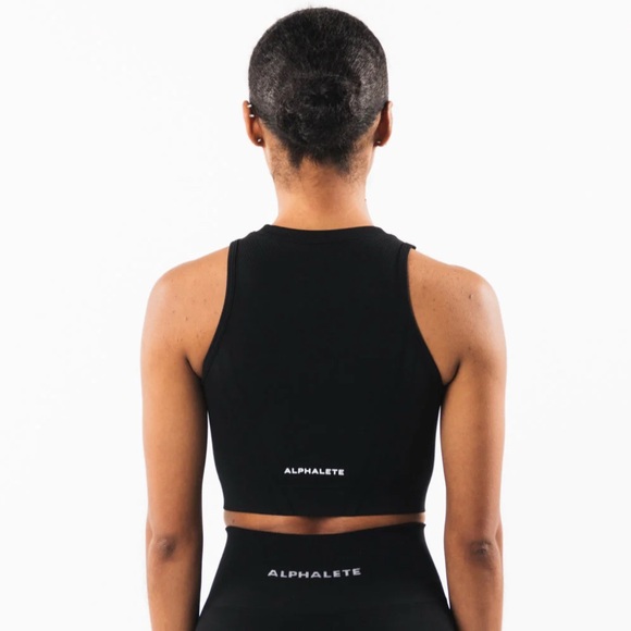 LIKE NEW Alphalete Cropped Stratus Seamless Tank - Picture 2 of 6